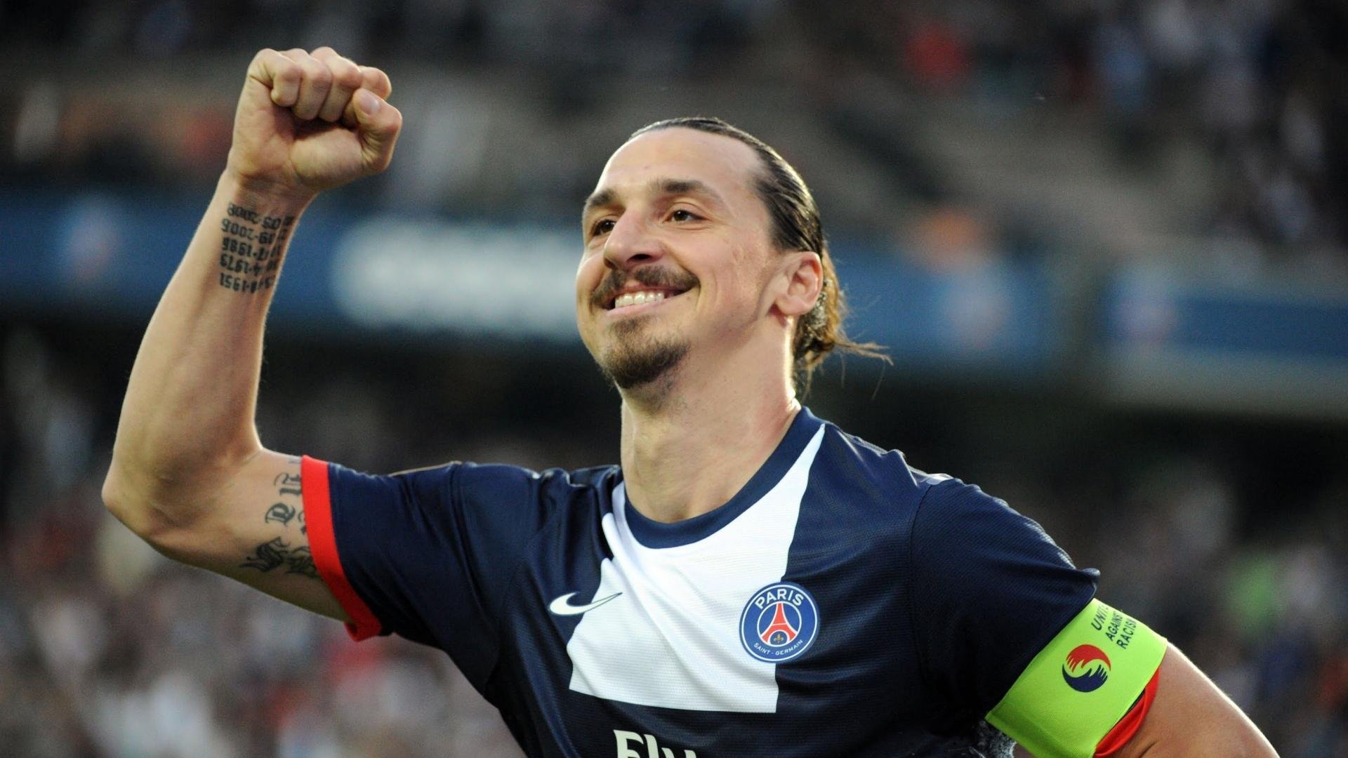 未来足球史诗:技术革新让比赛更精彩、更公平、更环保,足球 未来