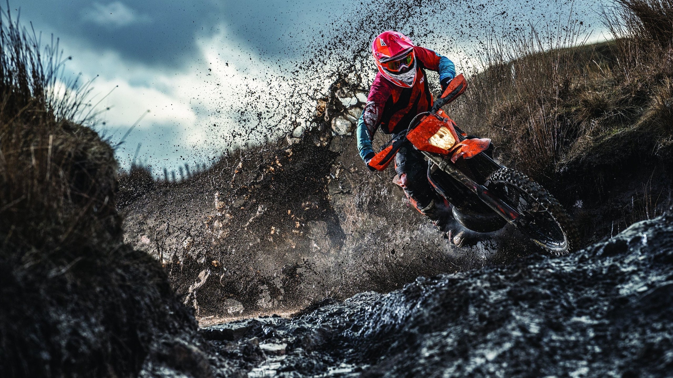 英超激烈角逐：战满全场的逆转佳绩，英超集锦