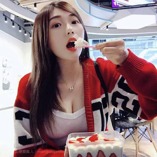 勇士在第四节突然爆发，库里连续投中几记关键远三，带领球队逆转战局！